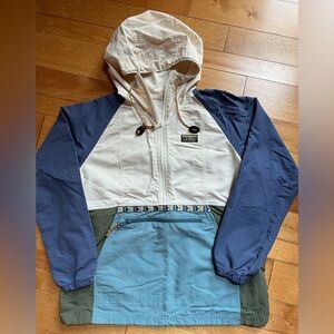 LL Bean Women's Mountain Classic Anorak Size Medium Color Natural/Mineral Blue